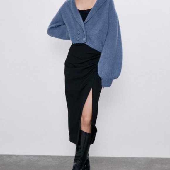 Zara Dresses & Skirts - NWT Zara Black Midi Skirt